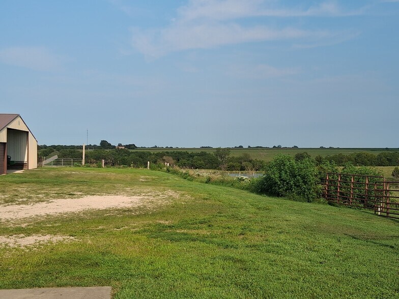 More Photos Of 6841 E US Highway 56, Overbrook Land For Sale