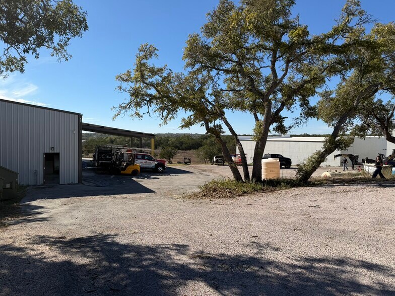 More Photos Of 9313 Circle Dr, Austin Industrial For Sale