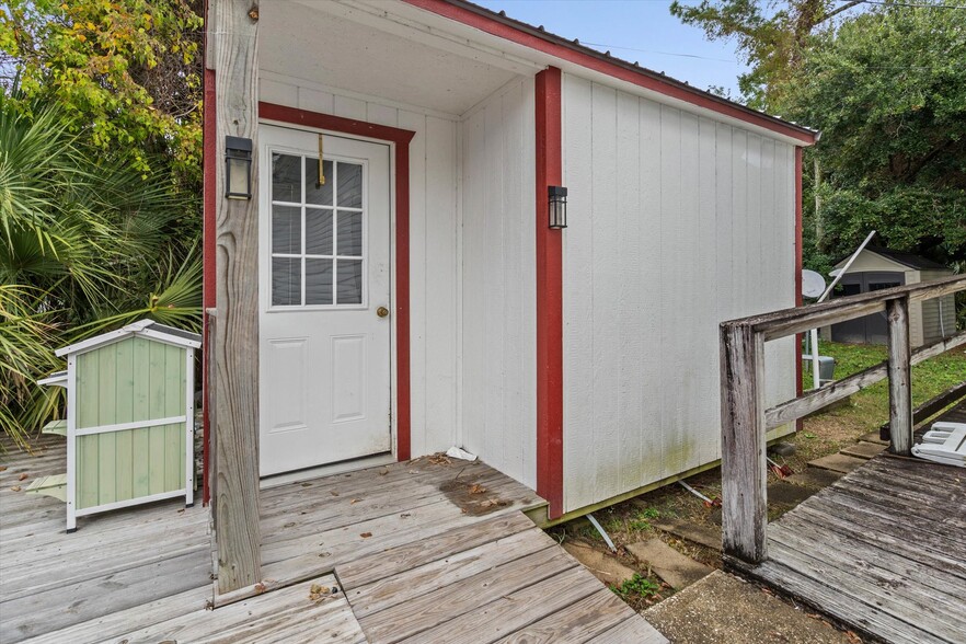 More Photos Of 918 Bienville Blvd, Dauphin Island Flex For Sale