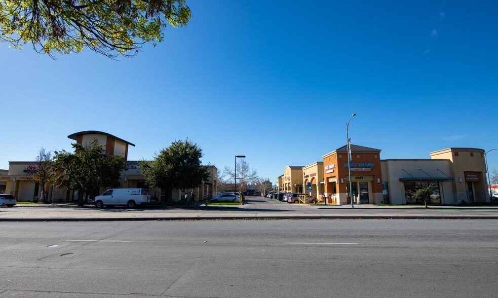 More Photos Of 3005 Silver Creek Rd, San Jose Freestanding For Sale