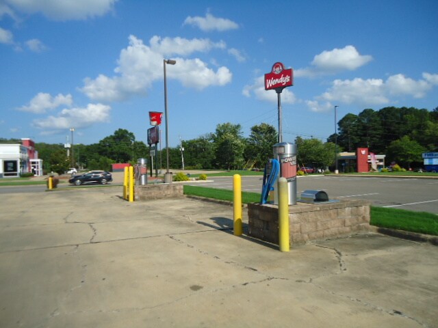 More Photos Of 414 Interchange Dr, Fulton Carwash For Sale
