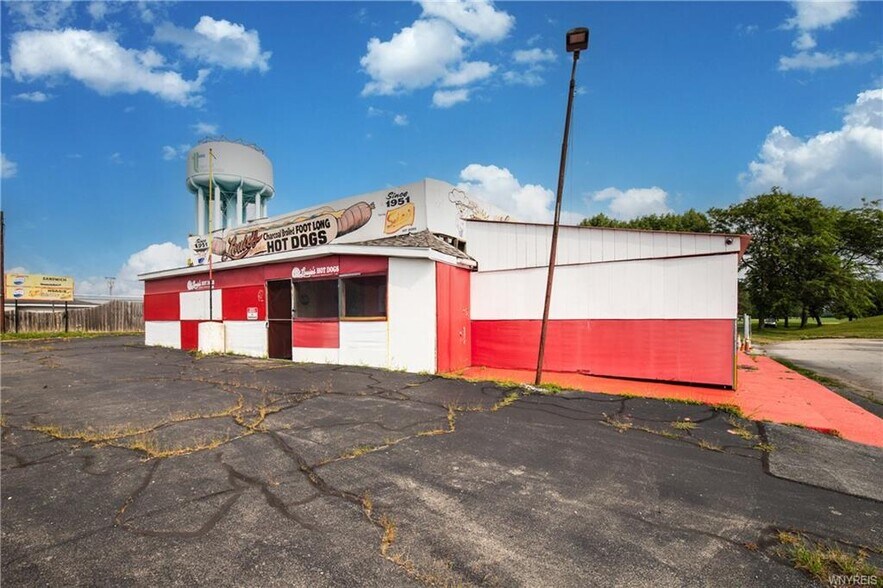 More Photos Of 69 Grand Island Blvd, Tonawanda Fast Food For Sale