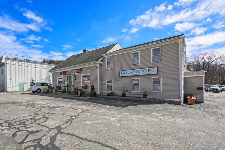 More Photos Of 325 Southbridge St, Auburn Storefront Retail Office For Sale
