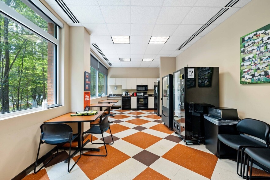 More Photos Of 8000 Brownleigh Dr, Raleigh Office For Sale