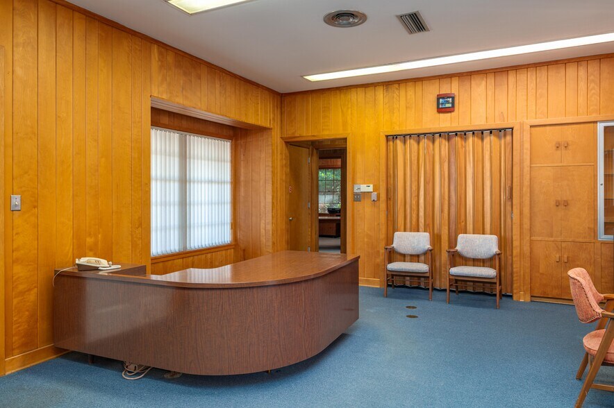 More Photos Of 510 E Parker St, Bartow Office For Sale