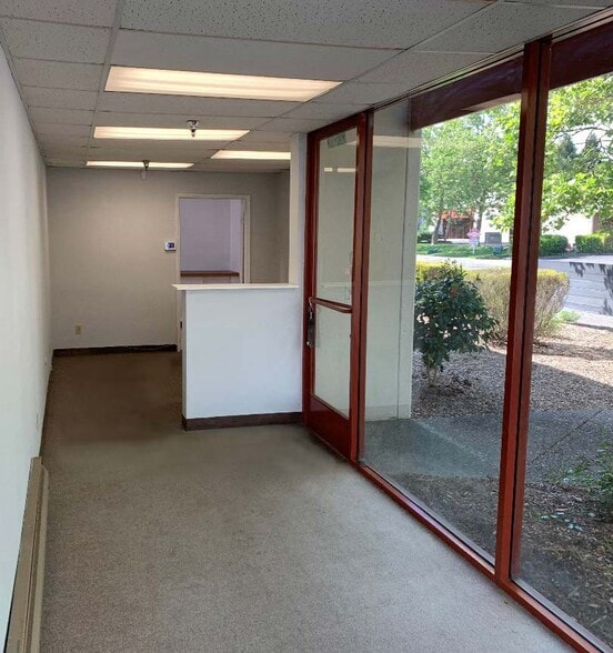 More Photos Of 1814 Empire Industrial Ct, Santa Rosa Warehouse For Sale