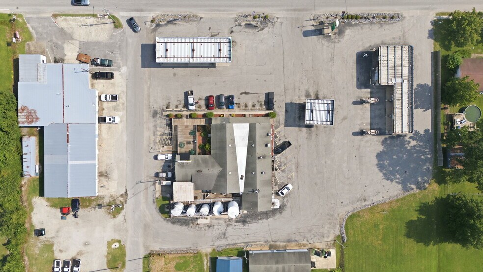 Primary Photo Of 346 W Jones St, Trenton Service Station For Lease