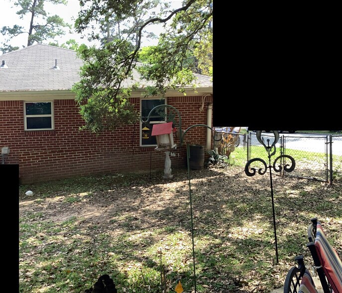 More Photos Of 302 Conroe Dr, Conroe Assisted Living For Sale