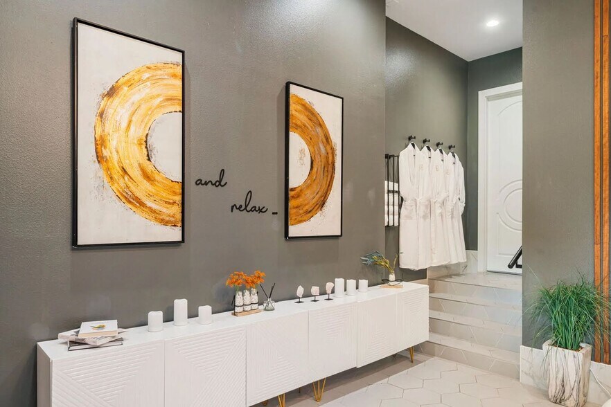 More Photos Of 521 Muirfield Loop, Reunion Specialty For Sale