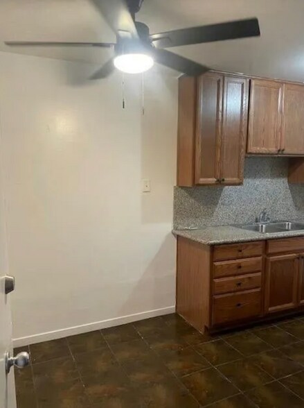 More Photos Of 218 W K St, Los Banos Apartments For Sale