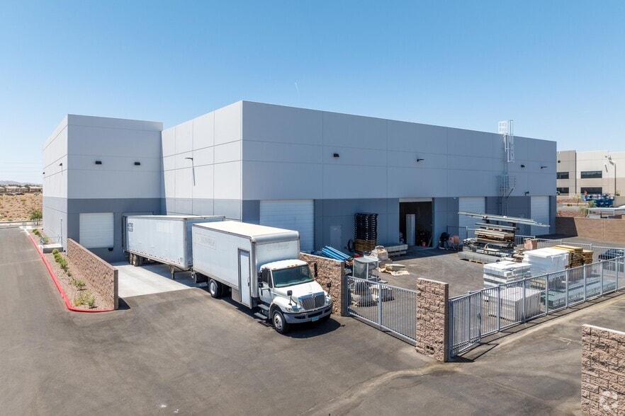 More Photos Of 7600 W Arby Ave, Las Vegas Industrial For Sale