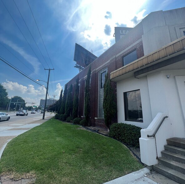 More Photos Of 865 Monticello Ave, Norfolk Office For Lease