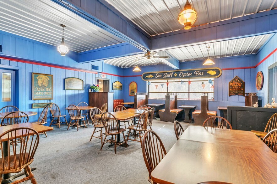 More Photos Of 371 Boston West Rt, Monson Specialty For Sale