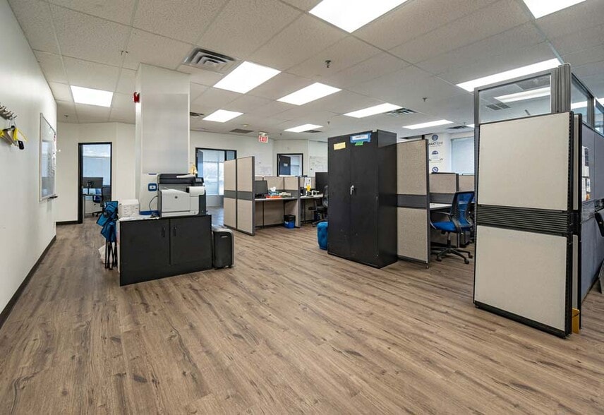 More Photos Of 37 Sandiford Dr, Whitchurch-Stouffville Medical For Lease