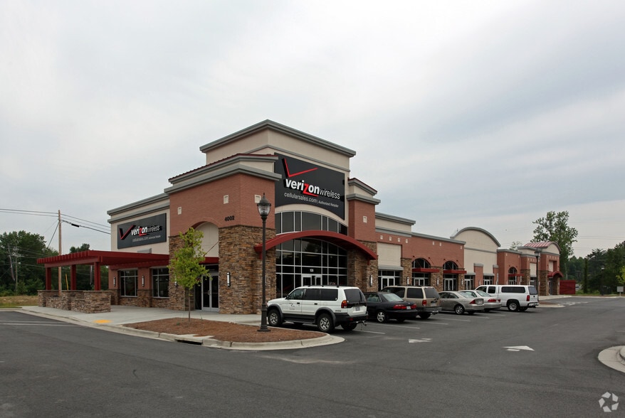 More Photos Of 4002 Elton Way, Greensboro Storefront Retail Office For Lease