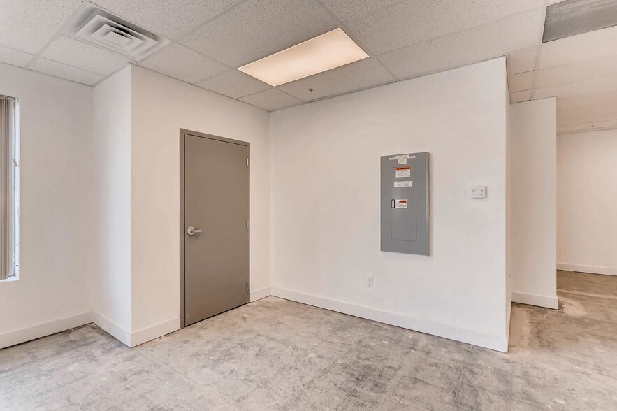 More Photos Of 3280 Downing St, Denver Apartments For Lease