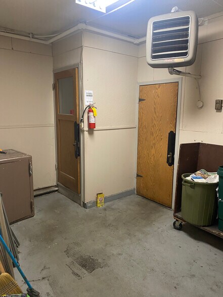 More Photos Of 33047 1st Av, Mission Office For Sale