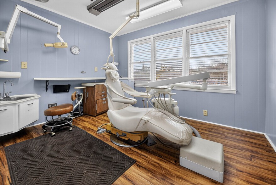 More Photos Of 3310 Henry Rd, Anniston Healthcare For Sale