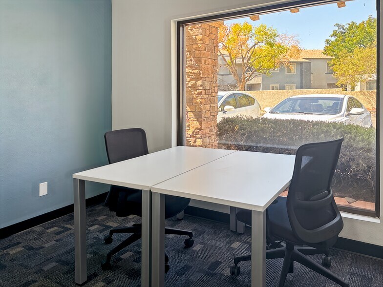 More Photos Of 6301 Mountain Vista St, Henderson Coworking Space