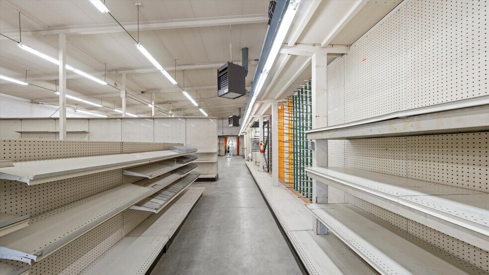 More Photos Of 1722 Morgan Rd, Sunnyside Warehouse For Sale