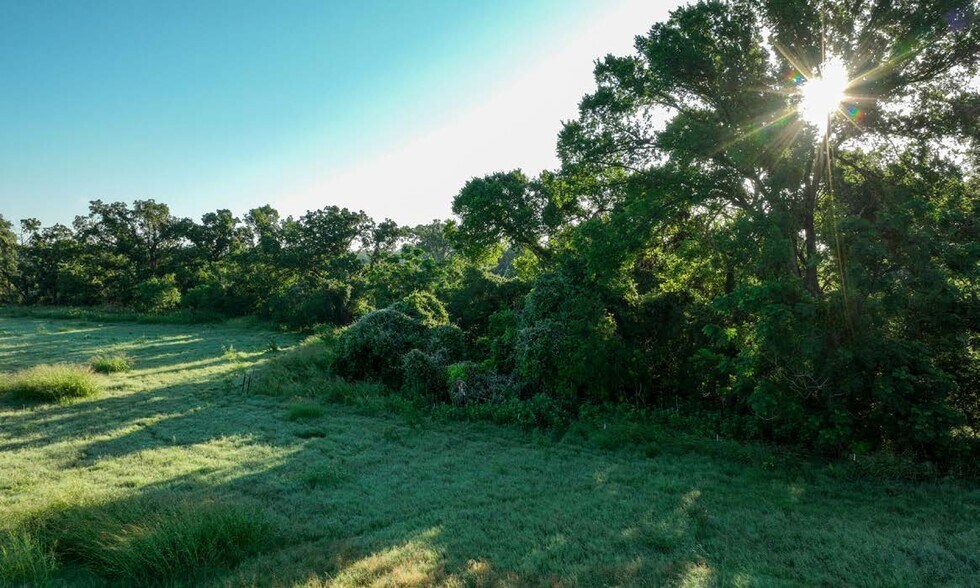 More Photos Of half-Diamond 'D' Ranch, Killeen Land For Sale