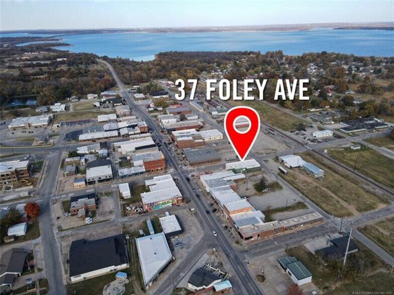 More Photos Of 37-45 E Foley St, Eufaula Storefront For Sale
