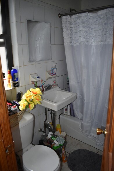 More Photos Of 734 E 227th St, Bronx Apartments For Sale