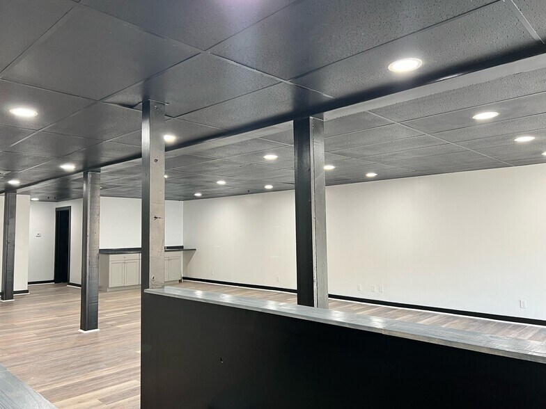 More Photos Of 234 W Main St, Monongahela Storefront Retail Residential For Lease