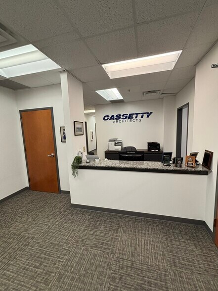 More Photos Of 100 Country Club Dr, Hendersonville Medical For Sale