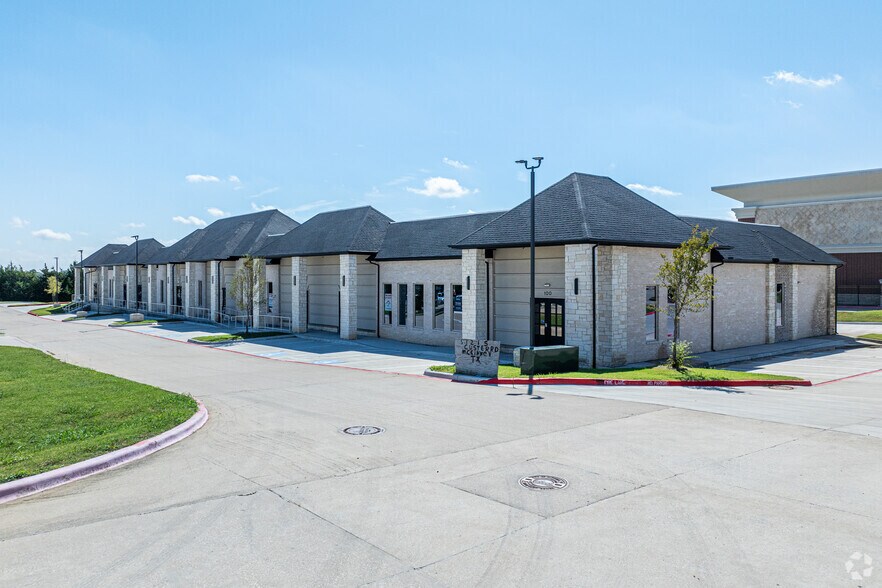 More Photos Of 5121 S Custer Rd, McKinney Medical For Lease