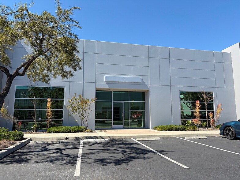 More Photos Of 1660-1676 Ord Way, Oceanside Warehouse For Lease