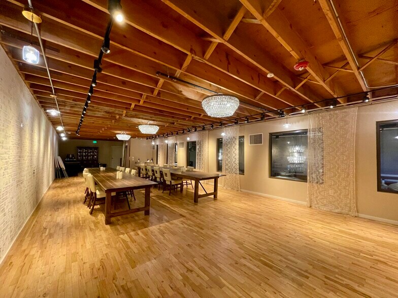 More Photos Of 2246 Larimer St, Denver Storefront For Sale