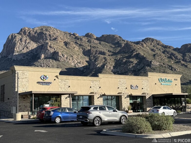 More Photos Of 9630 N Oracle Rd, Oro Valley Freestanding For Sale