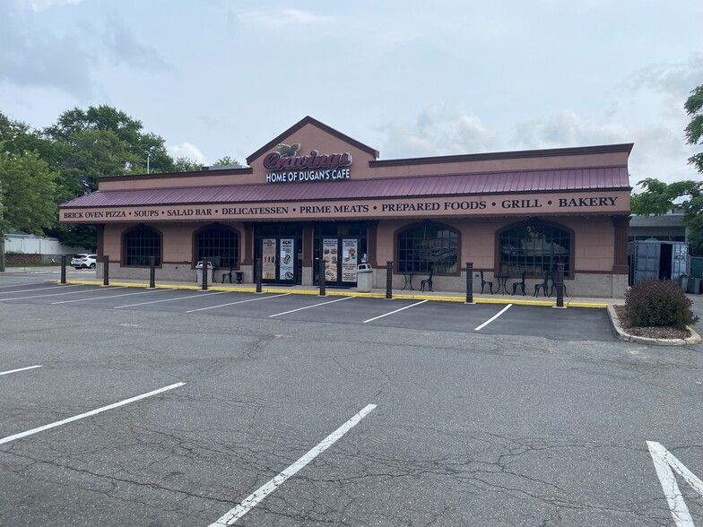 More Photos Of 1161-1165 Old Country Rd, Plainview Unknown For Lease