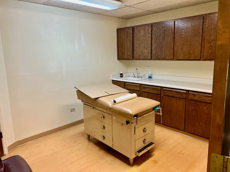 More Photos Of 12001 W 63rd Pl, Arvada Medical For Sale