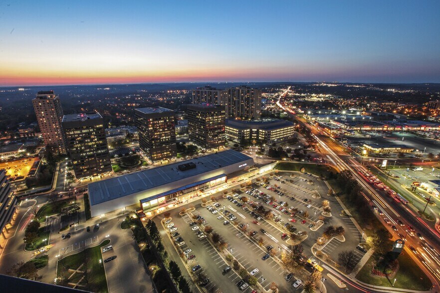 More Photos Of 5275 Leesburg Pike, Falls Church Office For Lease