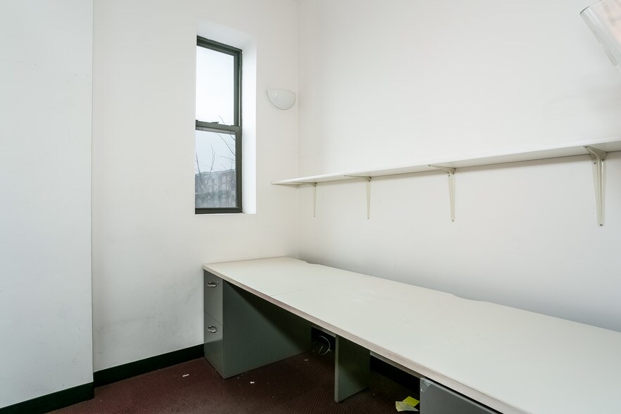 More Photos Of 716 E 47th St, Chicago Loft Creative Space For Sale