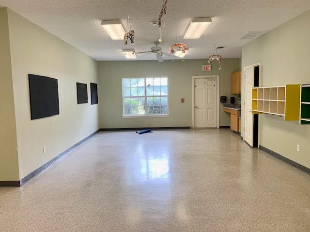 More Photos Of 16255 Longenbaugh Dr, Houston Daycare Center For Lease