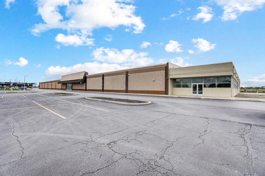 Primary Photo Of 2250 Harding Hwy, Lima Freestanding For Lease