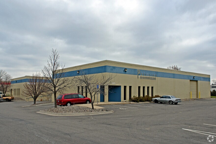 Primary Photo Of 1275 Corporate Center Dr, Eagan Manufacturing For Lease