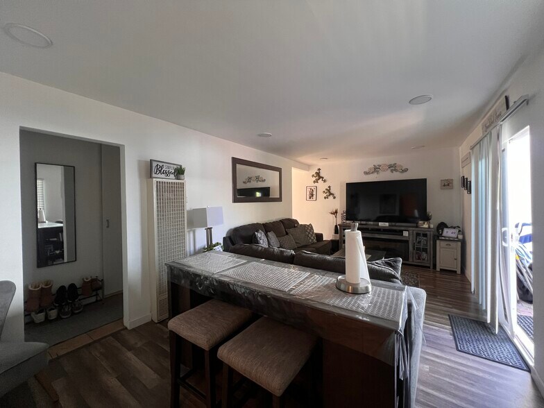 More Photos Of 4118 Redondo Beach Blvd, Torrance Apartments For Sale