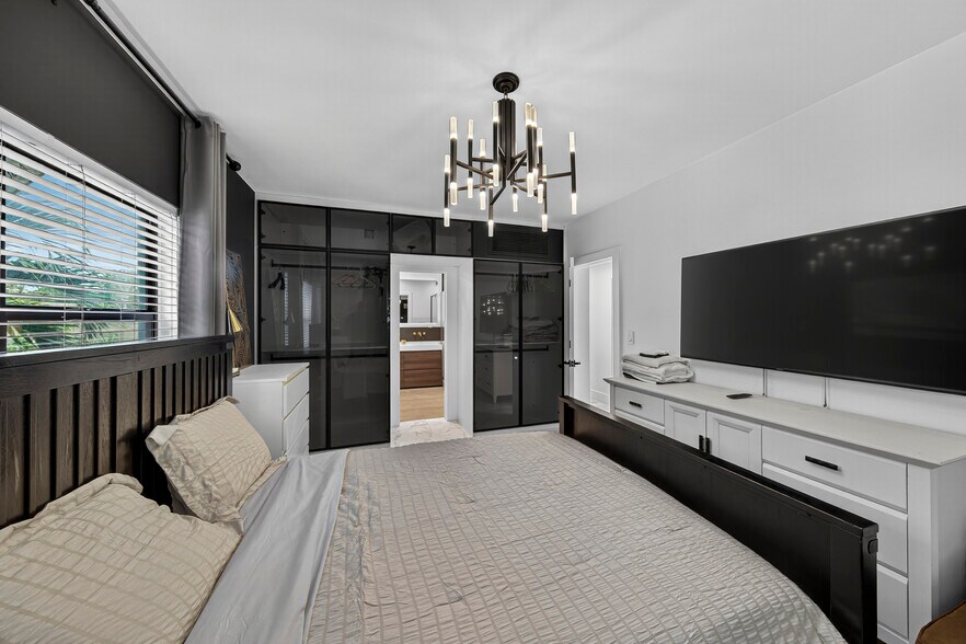 More Photos Of 1215 E Broward Blvd, Fort Lauderdale Apartments For Sale