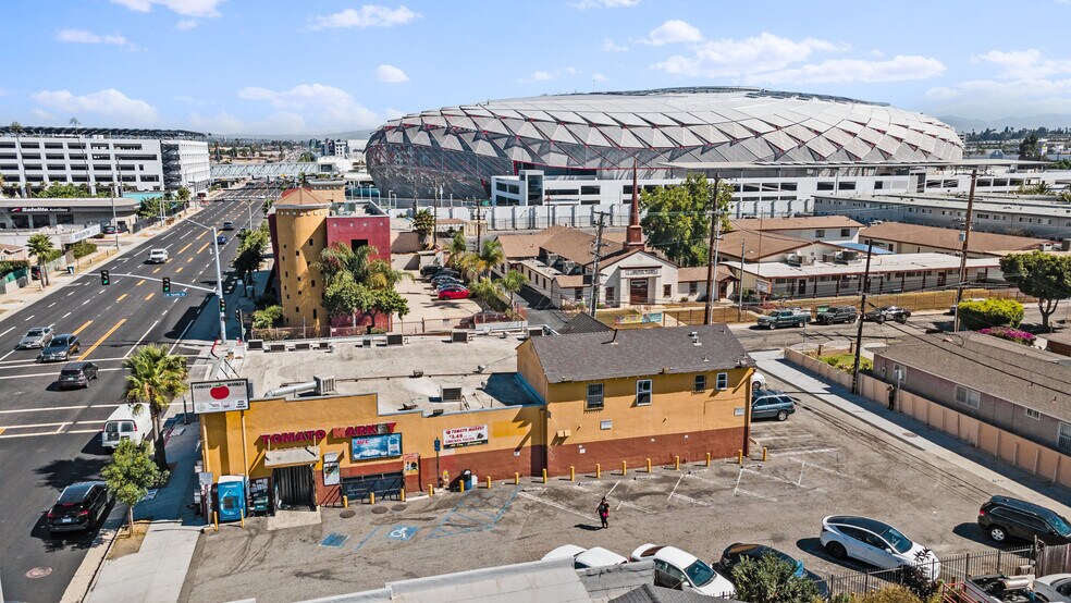 More Photos Of 3960 W 104th St, Inglewood Storefront For Sale