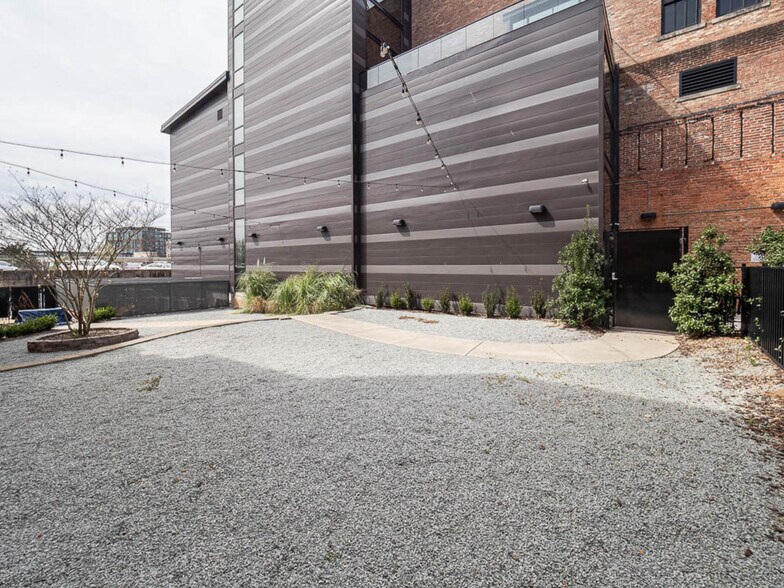 More Photos Of 300 E Main St, Durham Office Residential For Lease