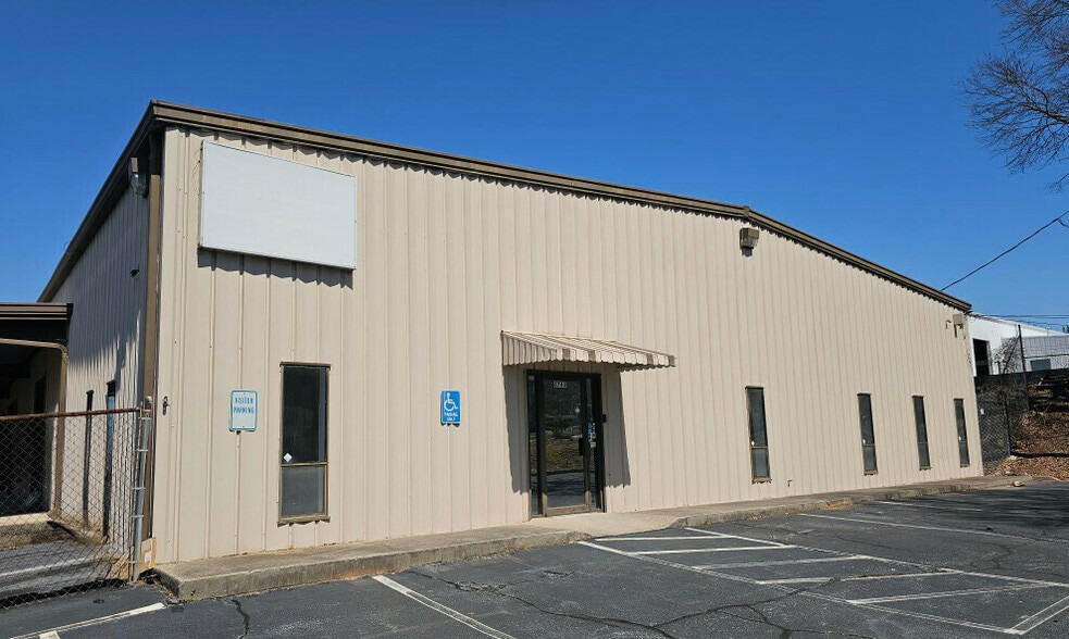 Primary Photo Of 6740 Tribble St, Lithonia Distribution For Lease