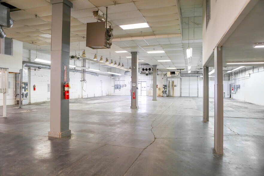 More Photos Of 1210-1212 Menlo Dr NW, Atlanta Warehouse For Sale