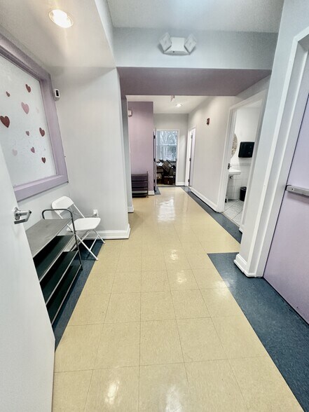 More Photos Of 36 Sherwood Pl, Greenwich Office For Lease