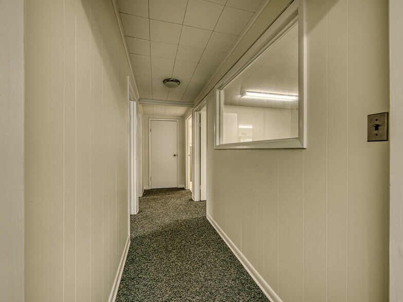 More Photos Of 111 Jones Ave, Monroe Warehouse For Lease