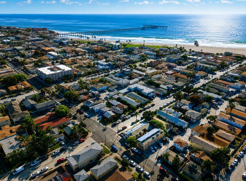 More Photos Of 2104-2110 Bacon St, San Diego Apartments For Sale