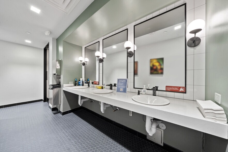 More Photos Of 7620 Guadalupe St, Austin Office For Lease